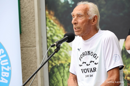 Spominska slovesnost na Trgu talcev v Kamniku (17)